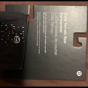 NWT black Lululemon Cold Terrain Earwarmer